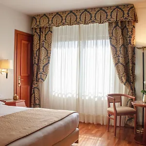 4* Hotel Starhoteles Vespucci